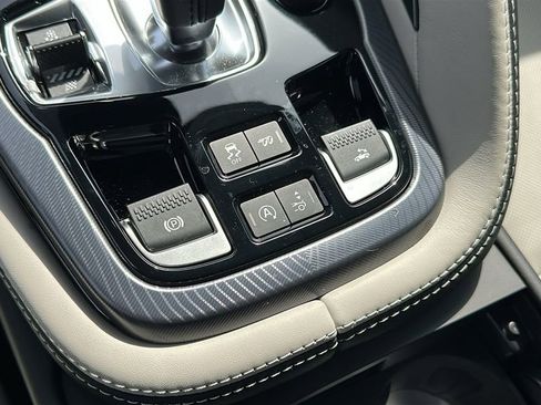 New 2024 Jaguar F-TYPE R-Dynamic image 18