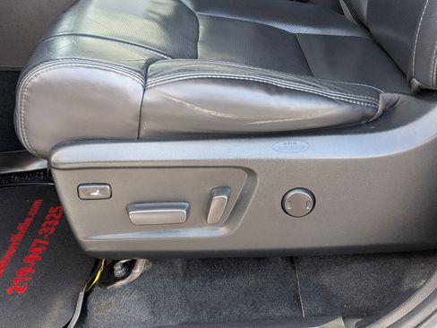 Used 2021 Toyota Tundra Platinum image 16