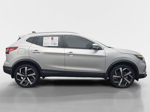 Certified 2022 Nissan Rogue Sport SL w/ Premium Package AWD/4WD image 7