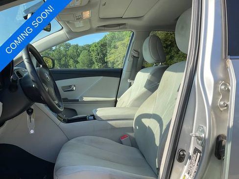 Used 2009 Toyota Venza FWD image 2