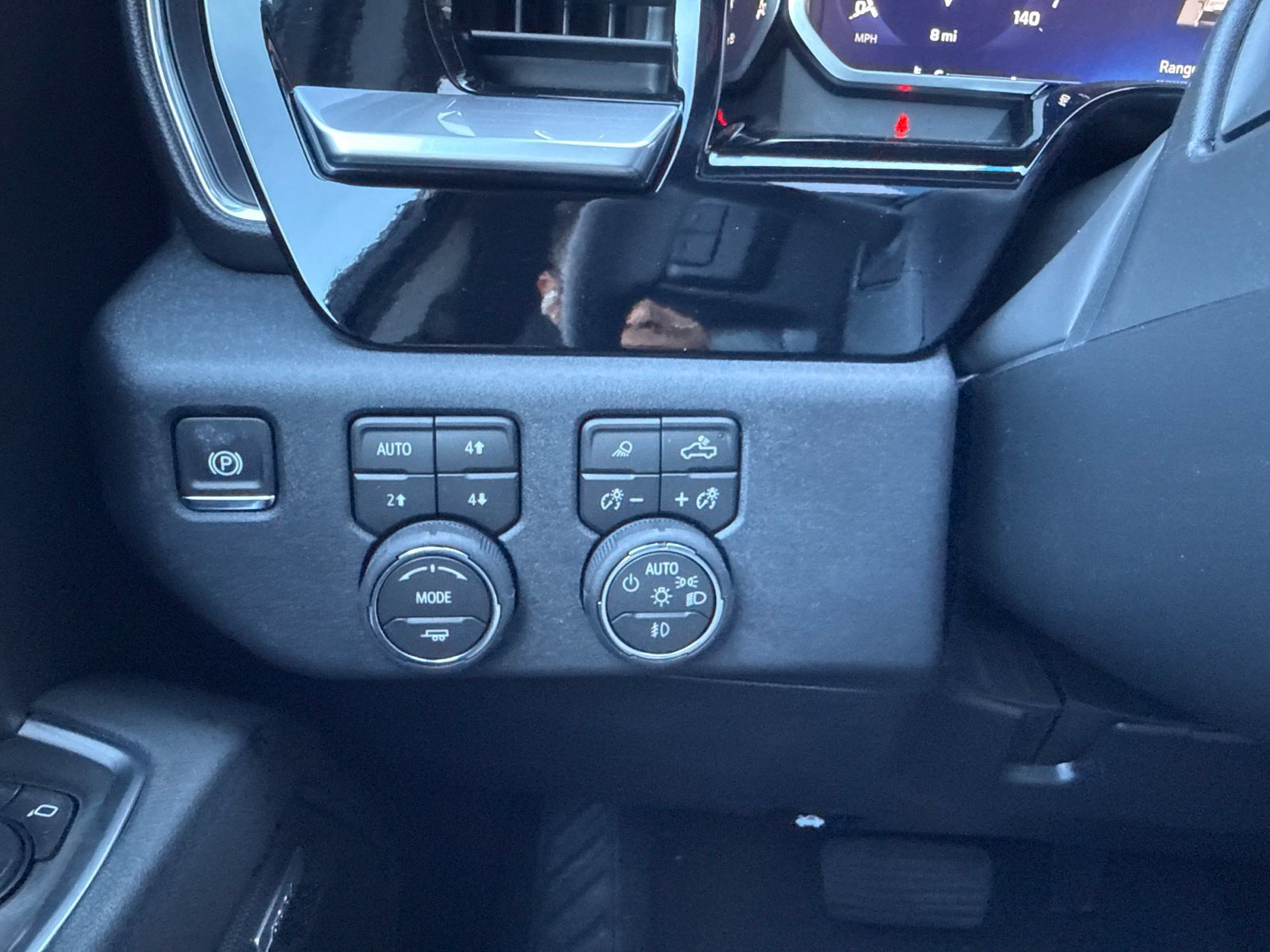 New 2026 Chevrolet Silverado 1500 RST AWD/4WD image 29