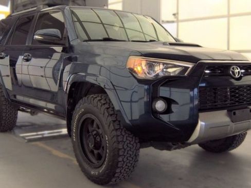 Used 2016 Toyota 4Runner Trail Premium AWD/4WD image 1