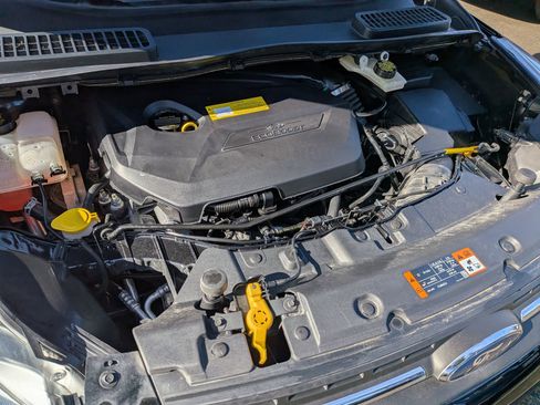 Used 2015 Ford Escape SE w/ Equipment Group 201A image 30