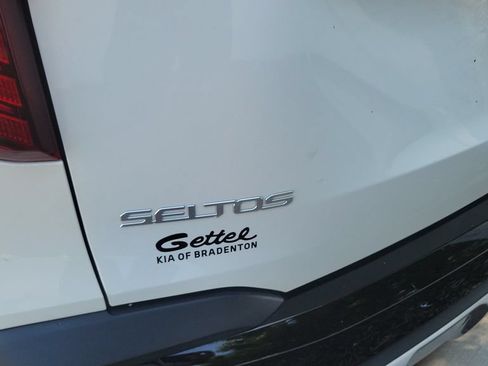 Used 2024 Kia Seltos S FWD image 9
