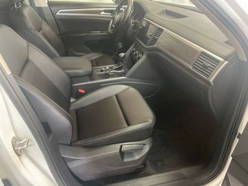 Used 2018 Volkswagen Atlas SE AWD/4WD image 4