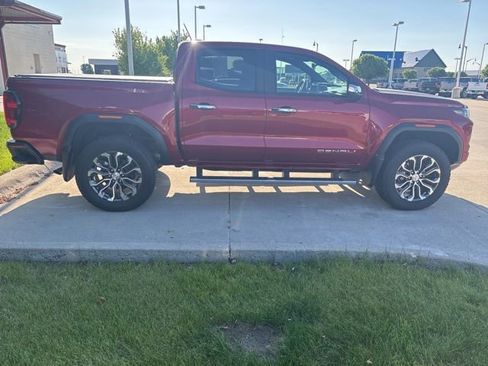 Used 2026 GMC Canyon Denali AWD/4WD image 8