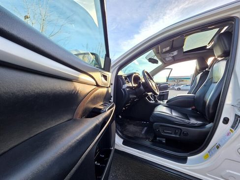 Used 2014 Toyota Highlander XLE image 35