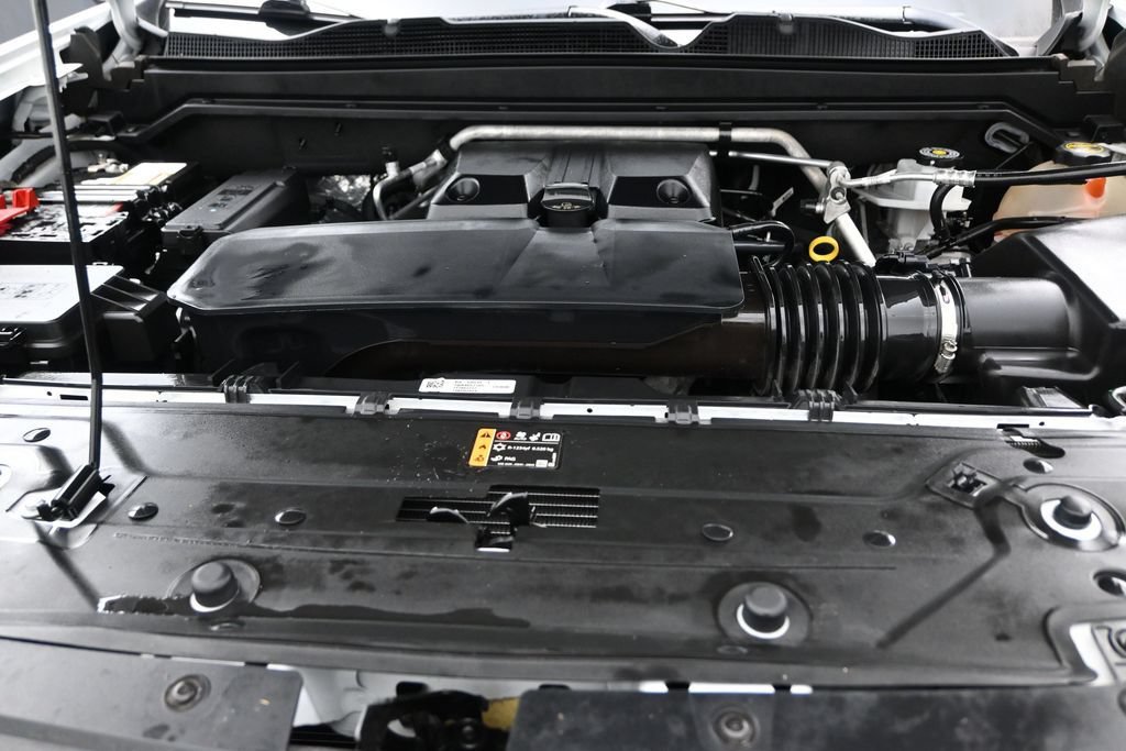 Used 2024 Chevrolet Colorado ZR2 AWD/4WD image 15
