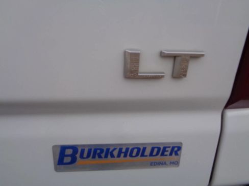 Used 2023 Chevrolet Silverado 2500 LT AWD/4WD image 25