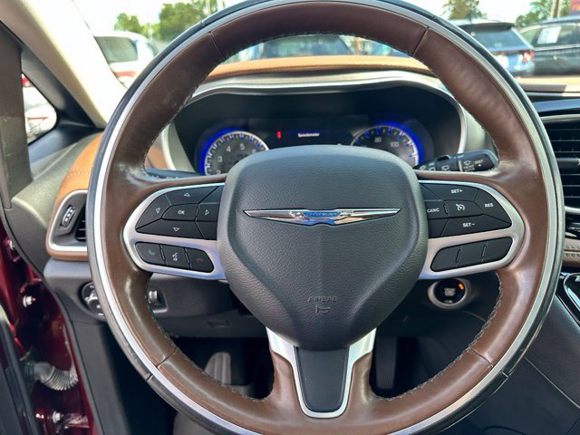 Used 2019 Chrysler Pacifica Limited w/ Tire & Wheel Group FWD image 16