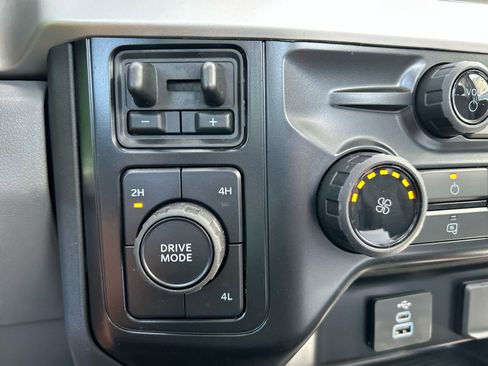 New 2025 Ford F550 4x4 Regular Cab Super Duty image 19