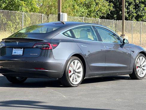 Used 2019 Tesla Model 3 Performance AWD/4WD image 2