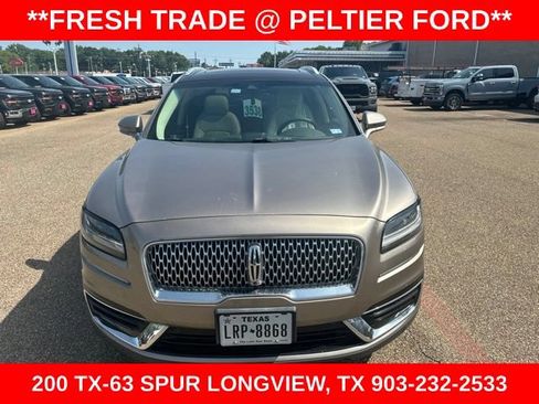 Used 2019 Lincoln Nautilus Reserve FWD image 2