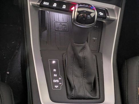 Certified 2025 Audi Q3 2.0T Premium w/ Convenience Package image 12