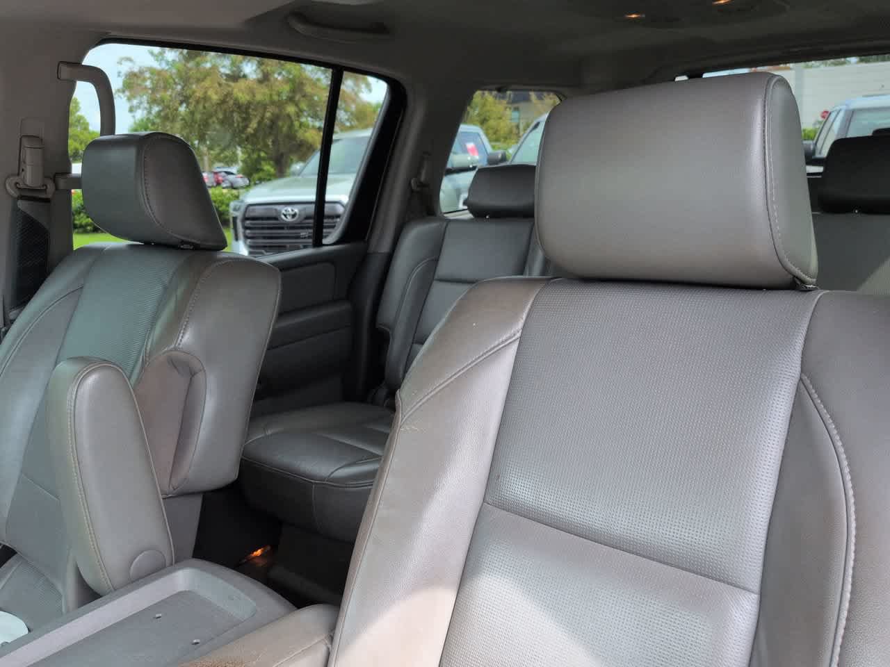 Used 2006 Nissan Armada LE w/ (U06) Technology Pkg (LE) RWD image 8