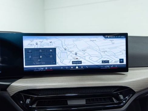 Used 2025 BMW 430i xDrive Convertible AWD/4WD image 16