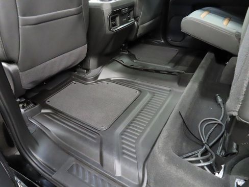 Used 2025 GMC Sierra 1500 AT4 image 52