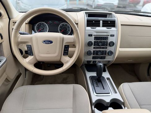 Used 2011 Ford Escape XLT AWD/4WD image 5