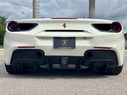 Used 2017 Ferrari 488 Spider RWD image 10