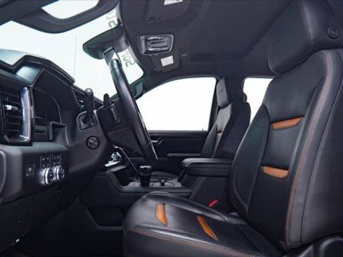 Used 2023 GMC Sierra 1500 AT4 image 43