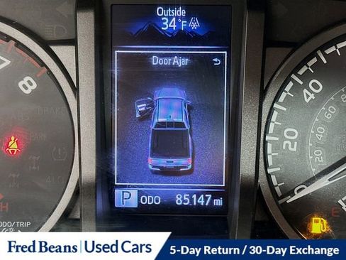 Used 2016 Toyota Tacoma TRD Sport w/ Towing Package image 14