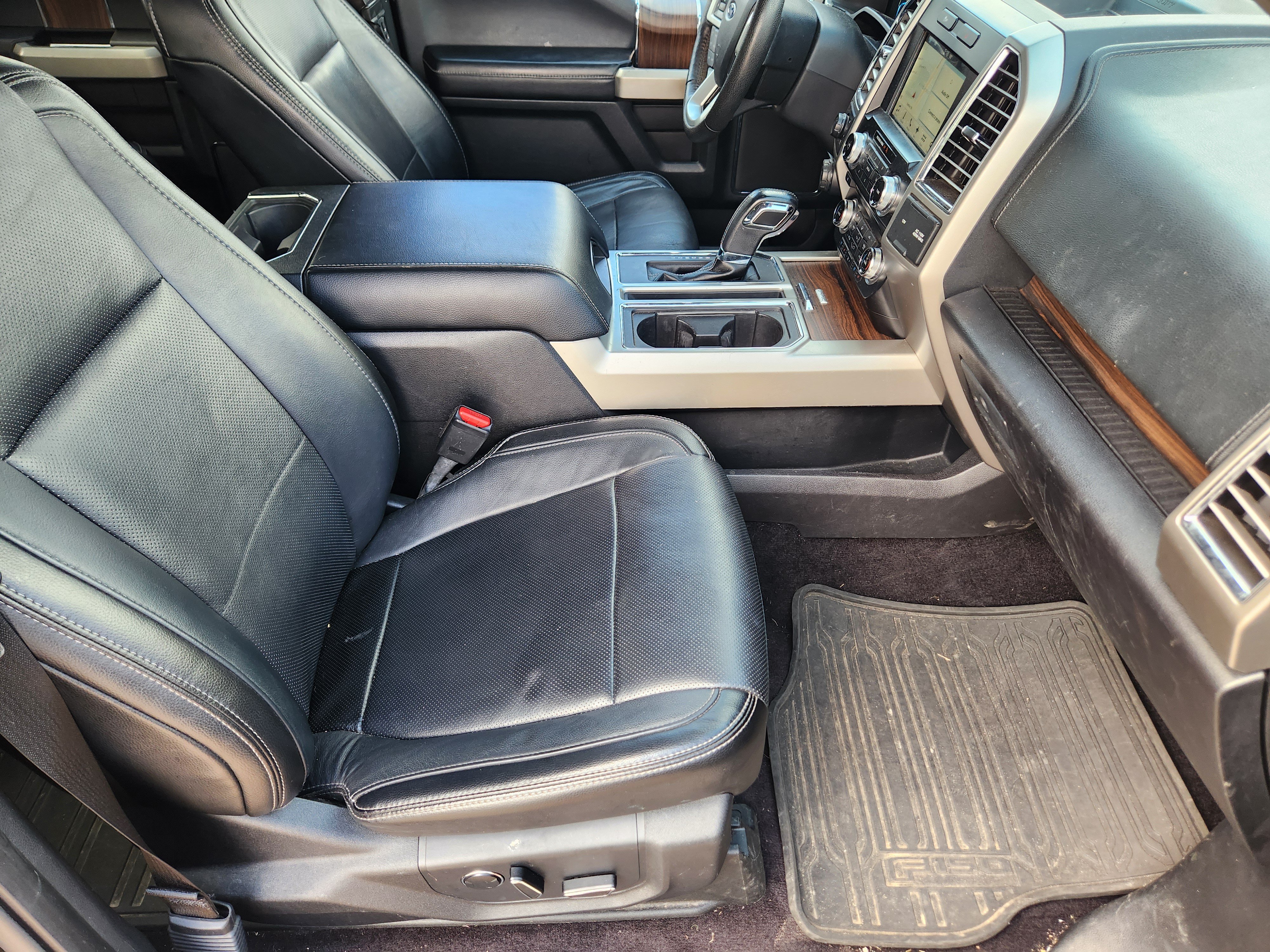 Used 2016 Ford F150 Lariat w/ Equipment Group 502A Luxury AWD/4WD image 10