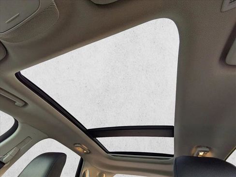 Used 2021 Ford Edge Titanium w/ Equipment Group 301A image 14