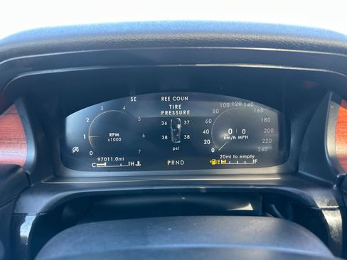 Used 2021 Lincoln Aviator Reserve w/ Equipment Group 210A image 28