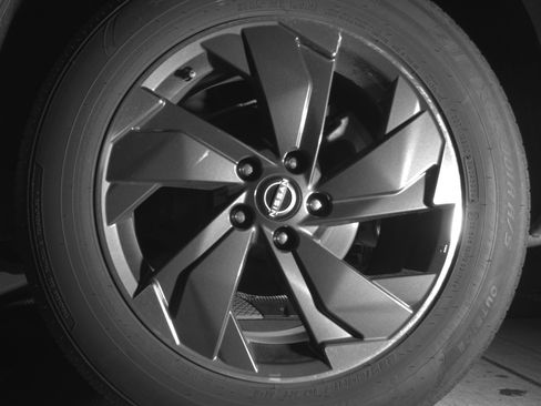 Used 2025 Nissan Rogue SV FWD image 14