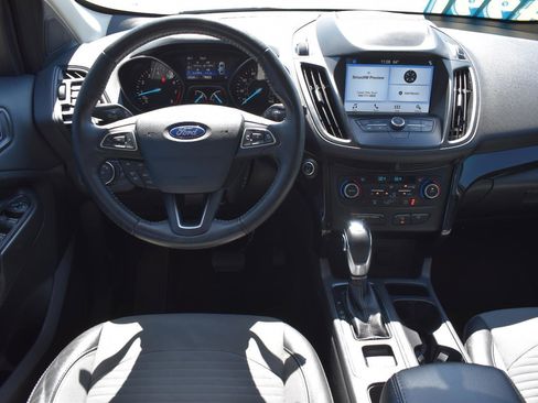 Used 2019 Ford Escape SE image 17