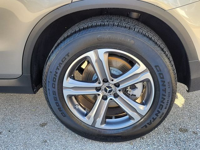 Used 2021 Mercedes-Benz GLC 300 image 11