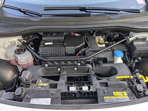 Used 2022 Volkswagen ID.4 Pro image 21