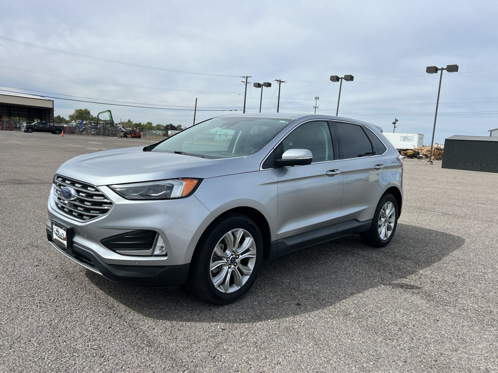 Used 2022 Ford Edge Titanium w/ Equipment Group 301A AWD/4WD image 12