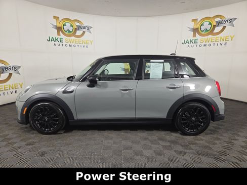 Used 2023 MINI Cooper 4-Door Hardtop FWD image 5