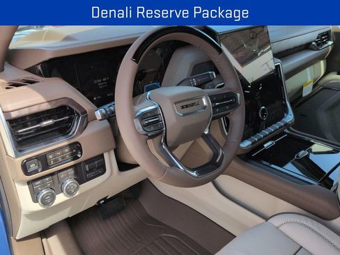New 2026 GMC Yukon Denali w/ Denali Reserve Package image 10