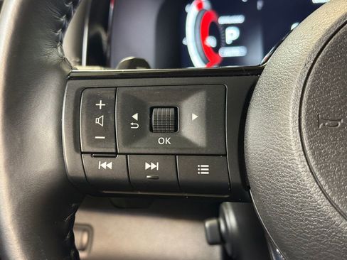 Used 2023 Nissan Pathfinder Platinum w/ Cargo Package image 35