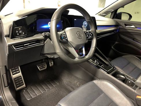 Used 2023 Volkswagen Golf 20th Anniversary Edition image 25