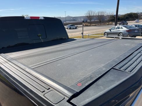 Used 2019 Ford F150 Platinum w/ Equipment Group 701A Luxury image 9