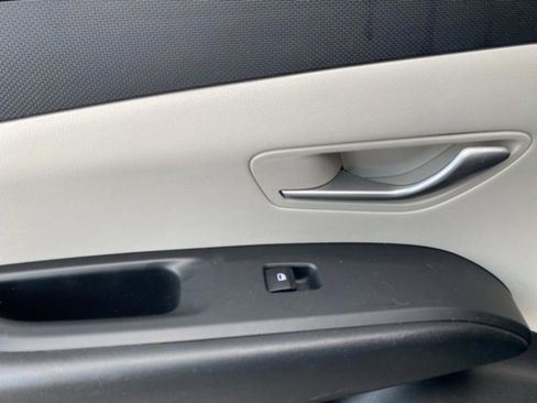 Used 2022 Hyundai Tucson SEL w/ Cargo Package image 27