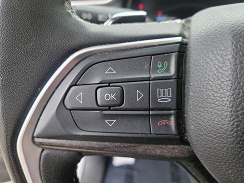 Used 2023 Jeep Grand Cherokee L Limited AWD/4WD image 15