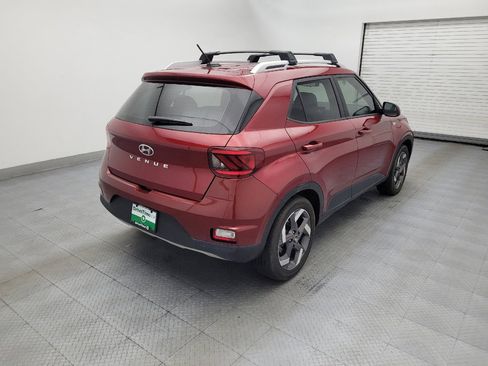 Used 2023 Hyundai Venue SEL FWD image 9