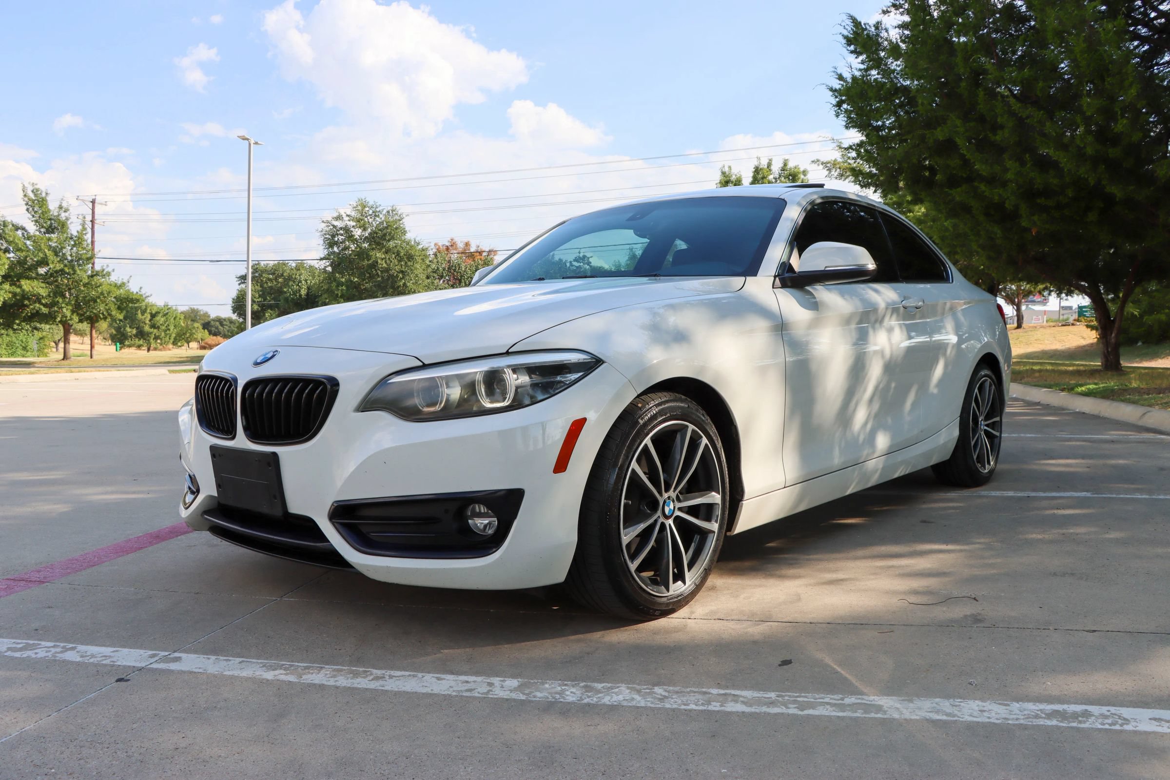 Used 2018 BMW 230i xDrive Coupe AWD/4WD image 3