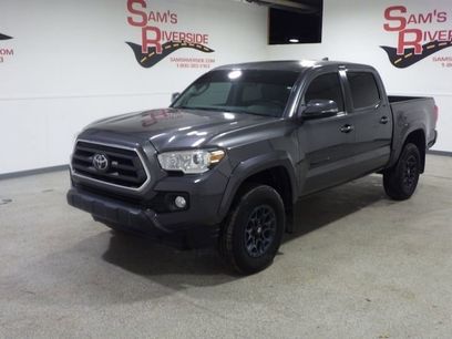Used 2020 Toyota Tacoma SR5 w/ Technology Package