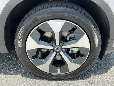 Used 2026 Volvo XC40 B5 Plus AWD/4WD image 18