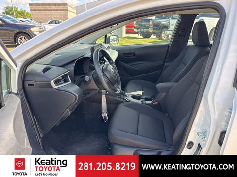 Used 2026 Toyota Corolla LE image 14