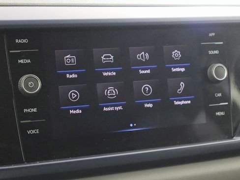 Used 2022 Volkswagen Taos SE image 25