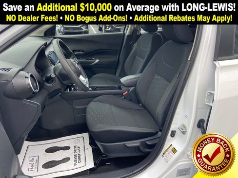 Used 2024 Nissan Kicks SV image 13