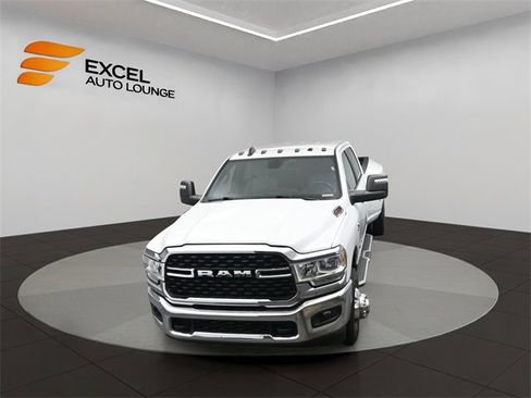Used 2024 RAM 3500 Big Horn image 42