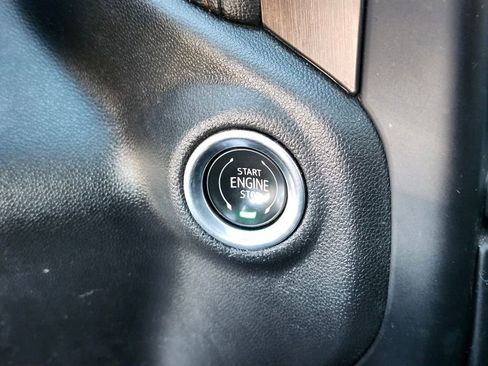 Used 2021 GMC Sierra 2500 AT4 w/ AT4 Premium Plus Package AWD/4WD image 23