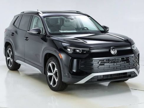 New 2026 Volkswagen Tiguan SE FWD image 15